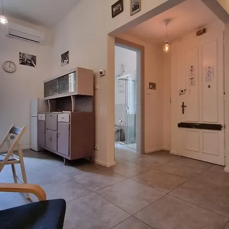 Testi 3 - Reception Apartment *